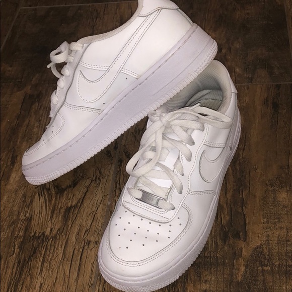 Air Force 1 - Picture 2 of 5